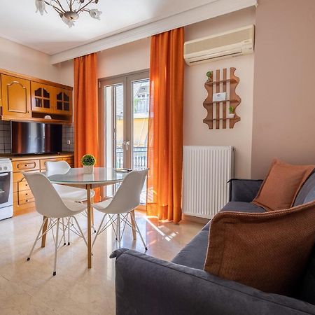 Your Cozy Six Street Apartment Larissa Extérieur photo