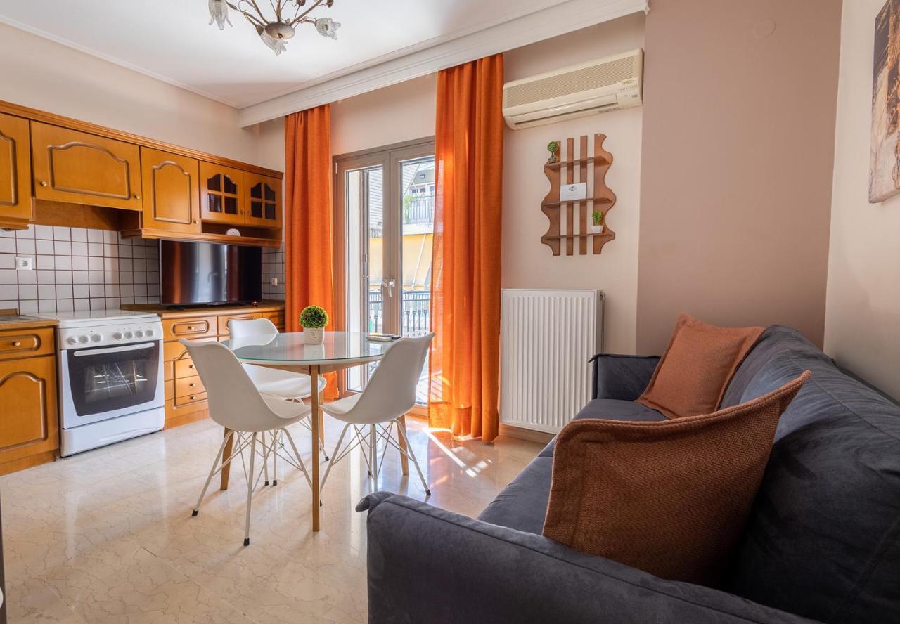 Your Cozy Six Street Apartment Larissa Extérieur photo